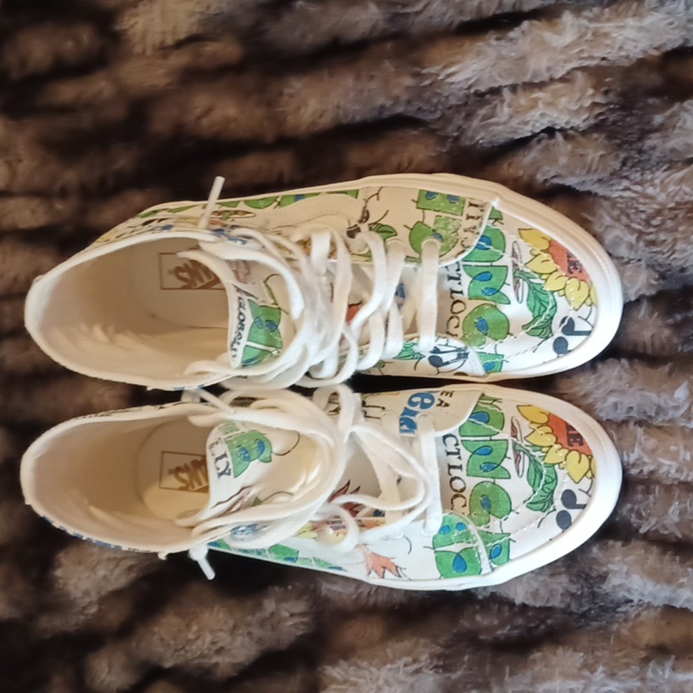 Vans sk8 hi top eco theory positivity. Womens size 9, mens size 7.5. Worn once.